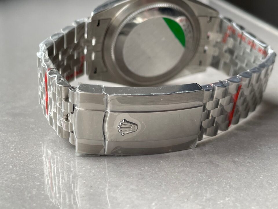 Noob FACTORY 1:1 Rolex Sky-Dweller 326935 SS Blue Dial