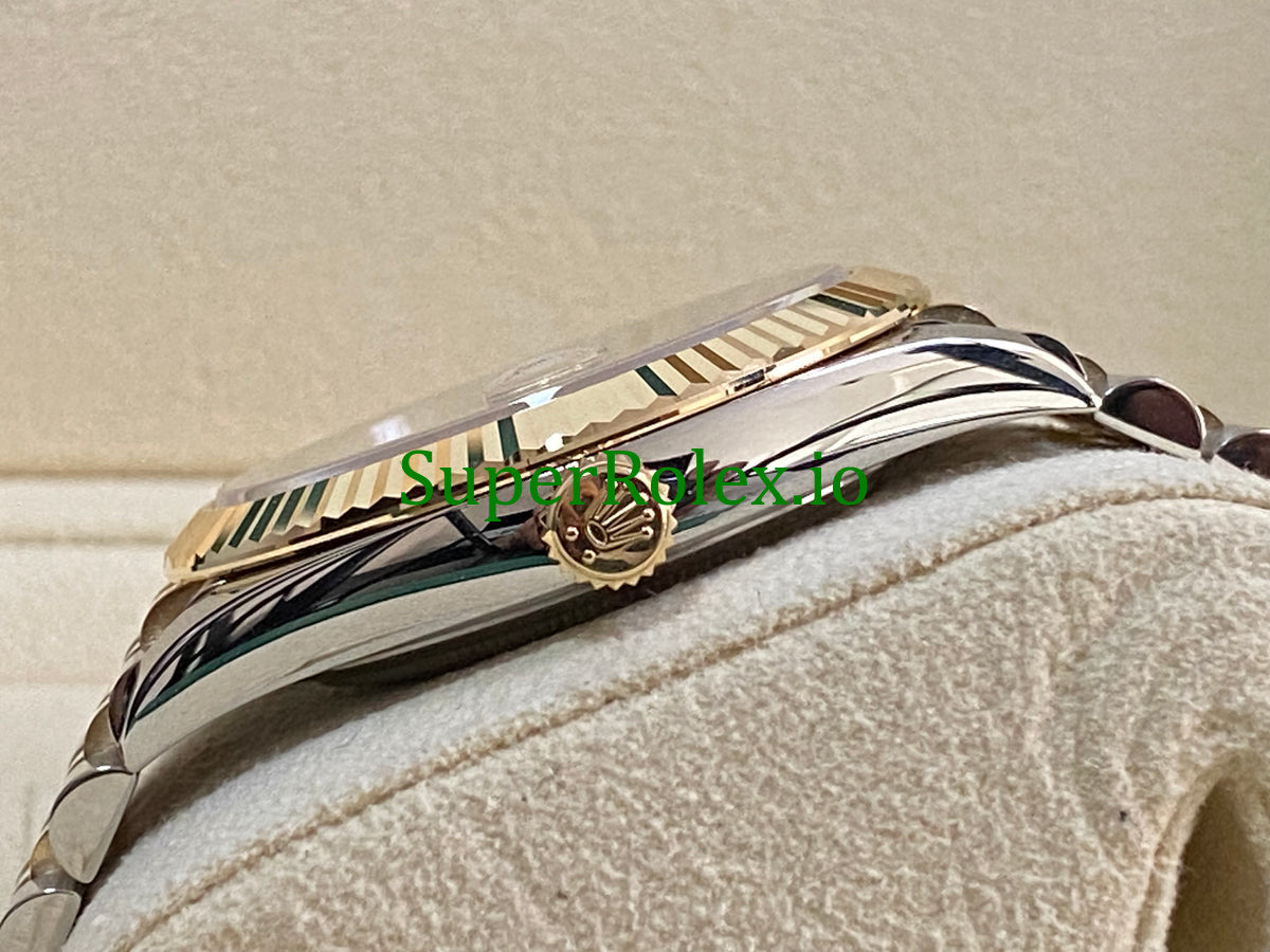 Rolex Datejust 41 Yellow Gold Champagne Index Dial Ref.126333