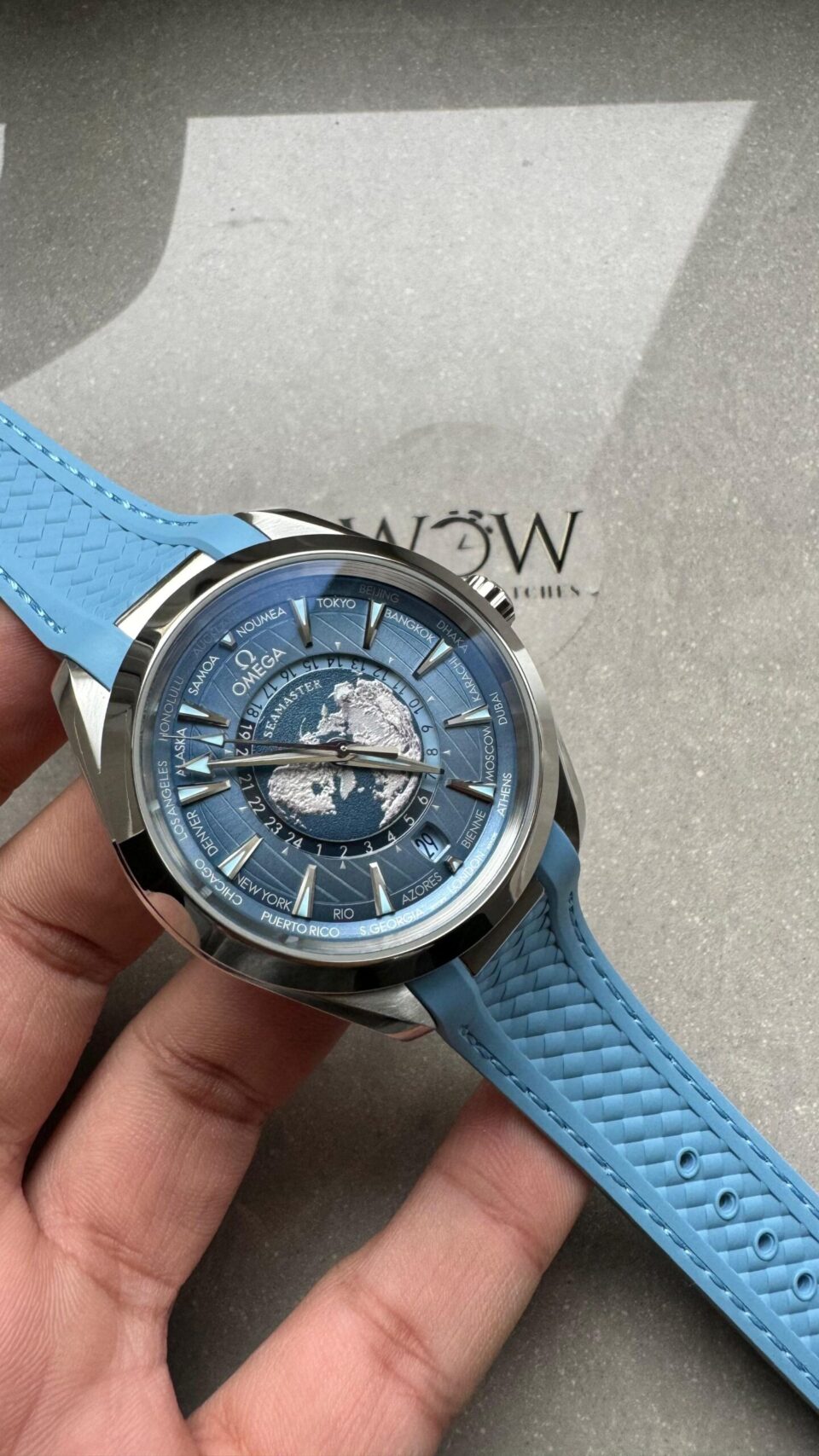 Aqua Terra GMT Worldtimer 43mm VSF 1:1 Best Edition Summer Blue Dial on Blue Rubber Strap A8938