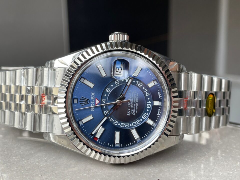 Noob FACTORY 1:1 Rolex Sky-Dweller 326935 SS Blue Dial