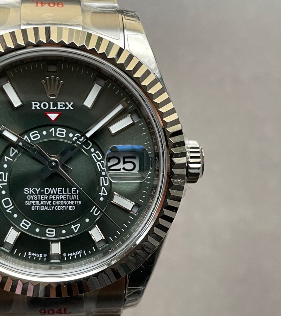 Noob FACTORY 1:1 Rolex Sky-Dweller 326935 SS Green Dial