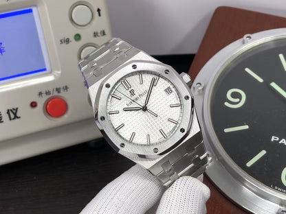 ap Royal Oak 15500 White Dial with 4302