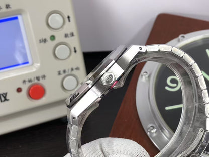 ap Royal Oak 15500 White Dial with 4302