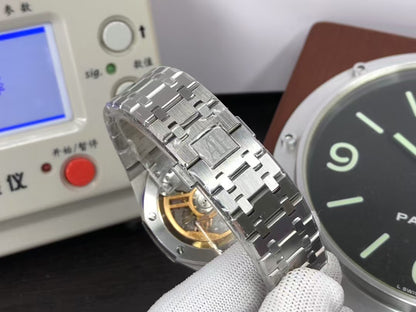 ap Royal Oak 15500 White Dial with 4302