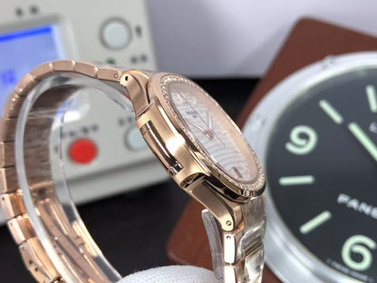 pp Nautilus Ladies 7118 Rose Gold Case White Dial Diamond Bezel with 324 Movement