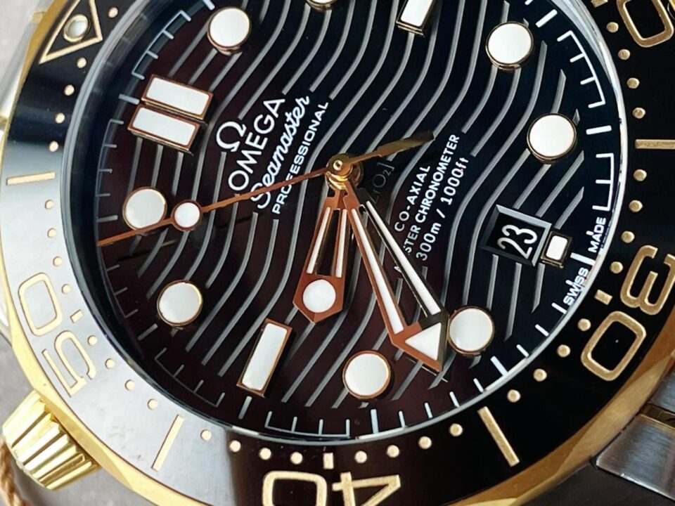 2018 Seamaster Diver 300M SS/YG VSF 1:1 Best Edition YG Bezel Black Dial on SS/YG Bracelet A8800