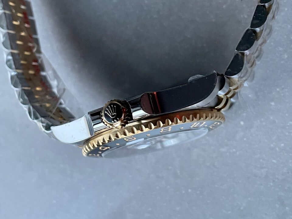 EWF Factory 1:1 Rolex GMT-Master II 126713GRNR 904L YG/SS Black Dial Dots VR3285
