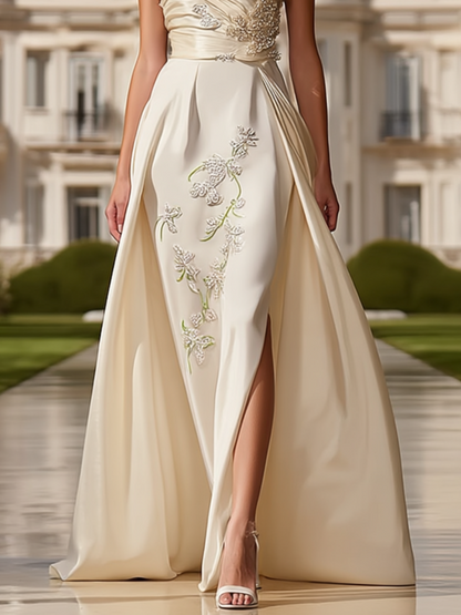 White Lace Embroidery Bridal/Wedding Dress Spaghetti Sleeveless A-Line Gown Dress