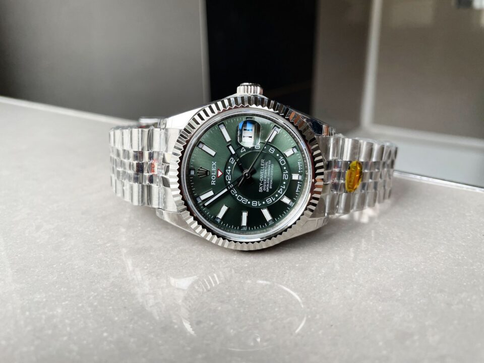 Noob FACTORY 1:1 Rolex Sky-Dweller 326935 SS Green Dial