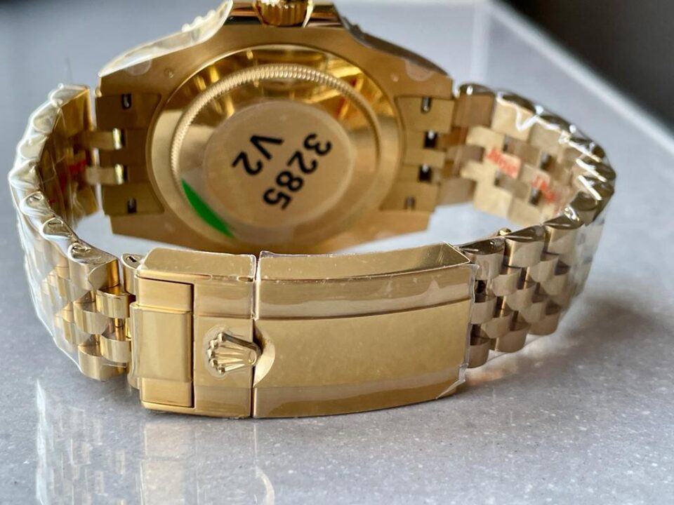 EWF Factory 1:1 Rolex GMT-Master II 126718GRNR 904L YG Black Dial Dots VR3285