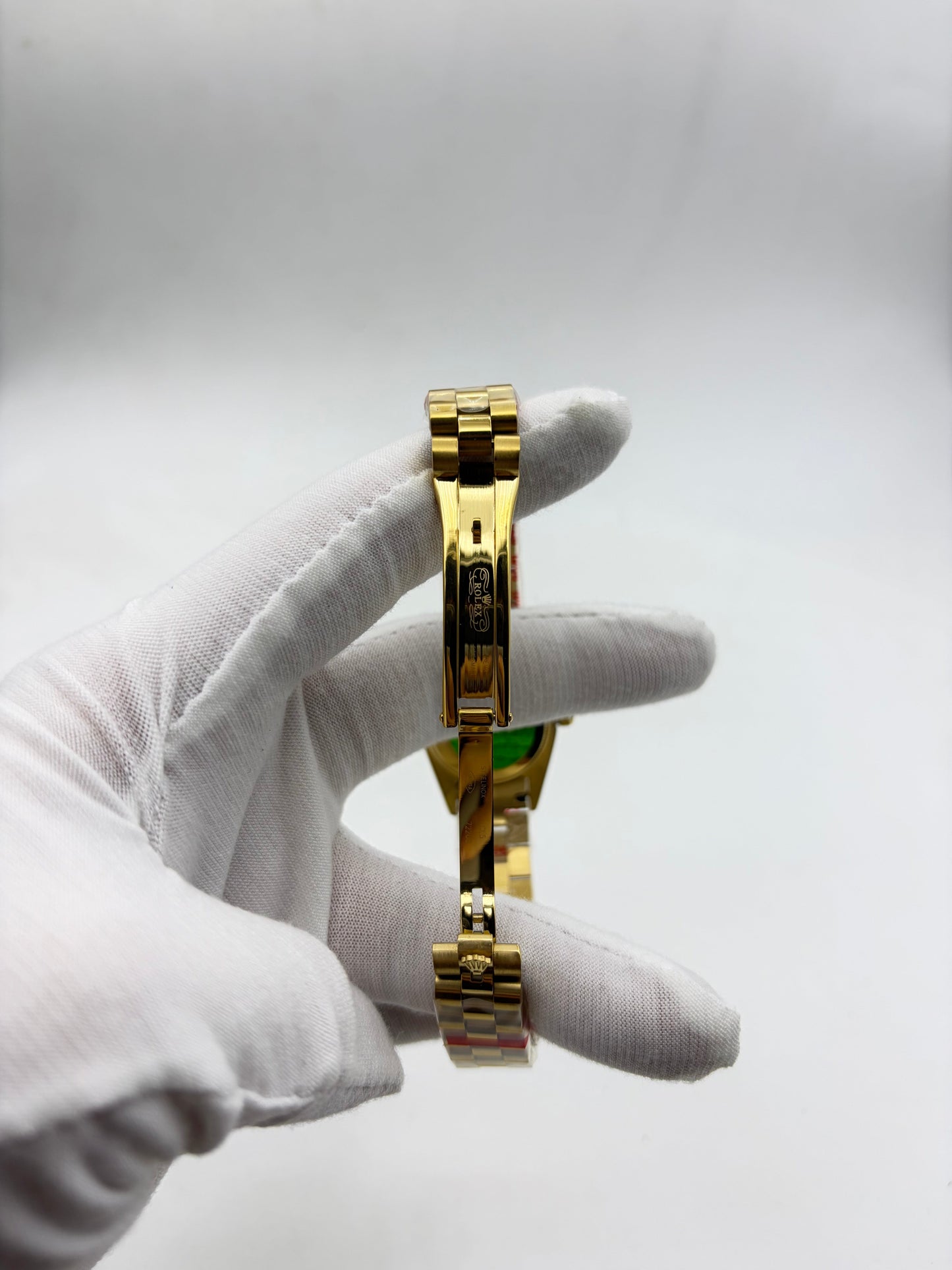 Rolex Lady-Datejust 26MM Yellow Gold Myriad Diamond Dial Ref.69178