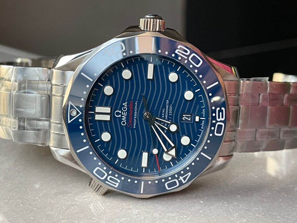 Seamaster Diver 300M VSF 1:1 Best Edition Blue Ceramic Blue Dial on SS Bracelet A8800 V2