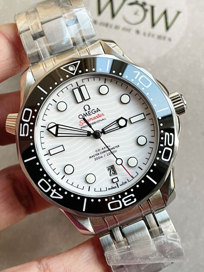 Seamaster Diver 300M SS VSF 1:1 Best Edition Black Bezel White Dial on SS Bracelet A8800 ( Extra Rubber Strap)