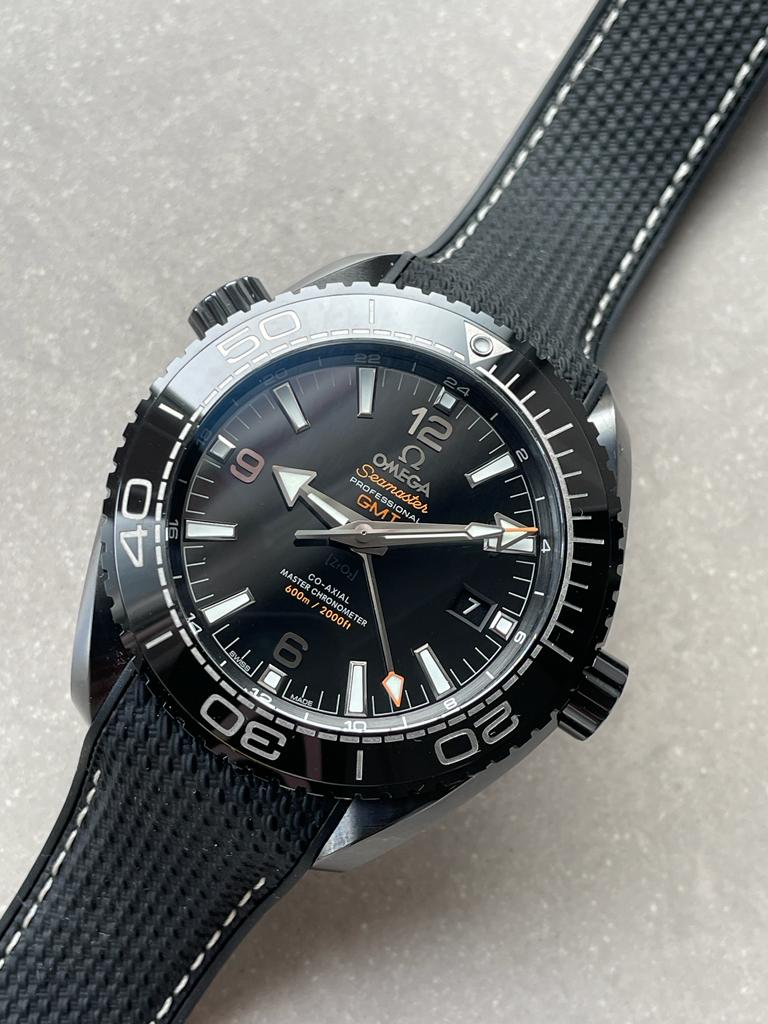 Omega Seamaster Planet Ocean 600M Deep Black In Red GMT 215.92.46.22.01.001 VSF PVD Black Dial Swiss 8906