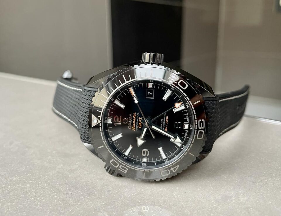 Omega Seamaster Planet Ocean 600M Deep Black In Red GMT 215.92.46.22.01.001 VSF PVD Black Dial Swiss 8906