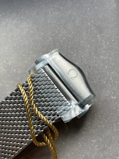 SEAMASTER 300M 42MM JAMES BOND 60TH ANNIVERSARY VSF BEST EDITION ON MESH BRACELET A8806