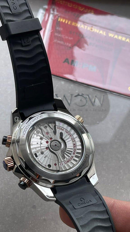 SEAMASTER 300M CHRONO SS/RG OMF 1:1 BEST EDITION BLACK DIAL ON BLACK RUBBER STRAP A9900
