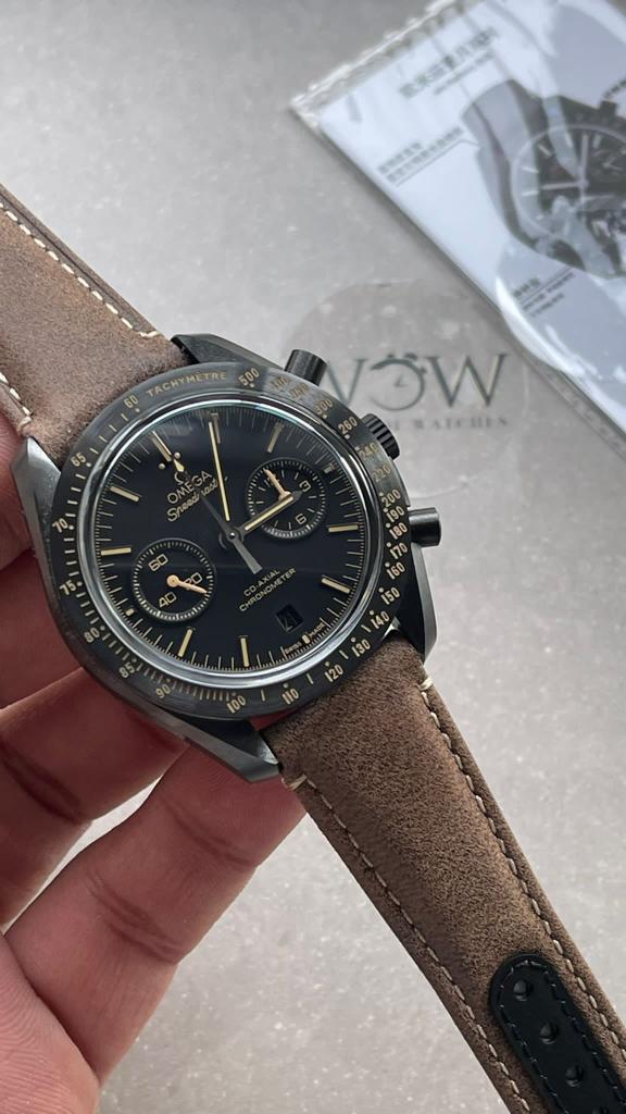 SPEEDMASTER “DARK SIDE OF THE MOON” REAL CERAMIC OMF 1:1 BEST EDITION VINTAGE BLACK ON BROWN LEATHER STRAP A9300 V2