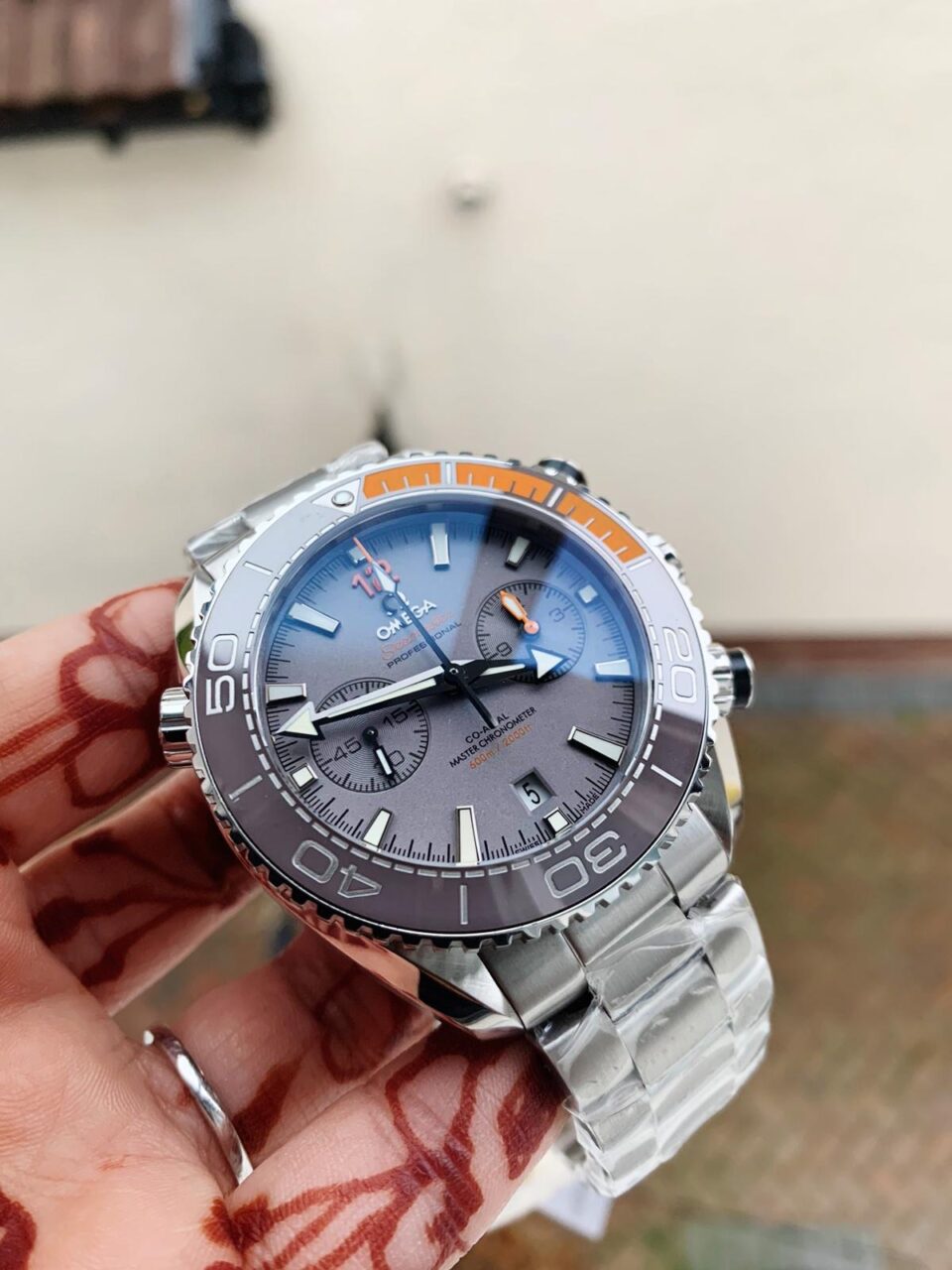Planet Ocean SEAMASTER Chronometer OMF SS Grey/Orange Polished Bezel Grey Dial on SS Bracelet A9900 (Black Balance Wheel)
