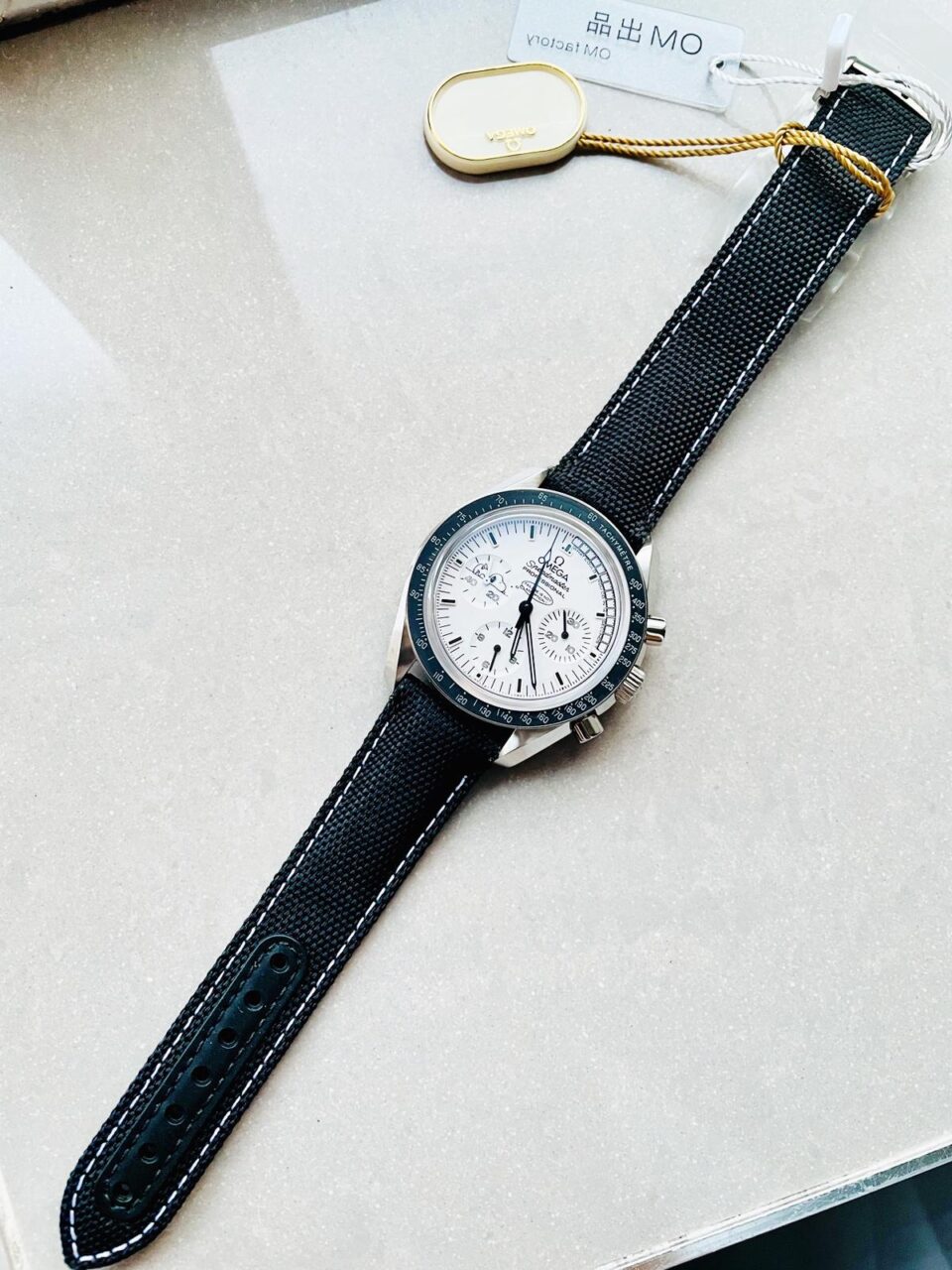Speedmaster SS Snoopy Sapphire Crystal White Dial on Black Nylon Strap Manual Winding Chrono Movement