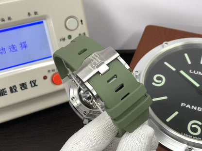 APSF ap Royal Oak Offshore Diver 15720 Green Dial with Super 4308 Movement