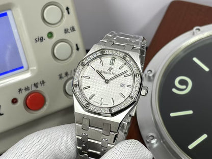 ZF ap Lady Royal Oak 67651 Diamond Bezel Swiss Quartz Movement