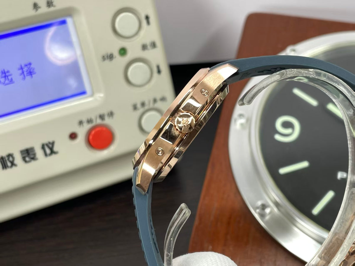 pp Aquanaut 5261 Moon Phase Blue Dial Blue Rubber Band