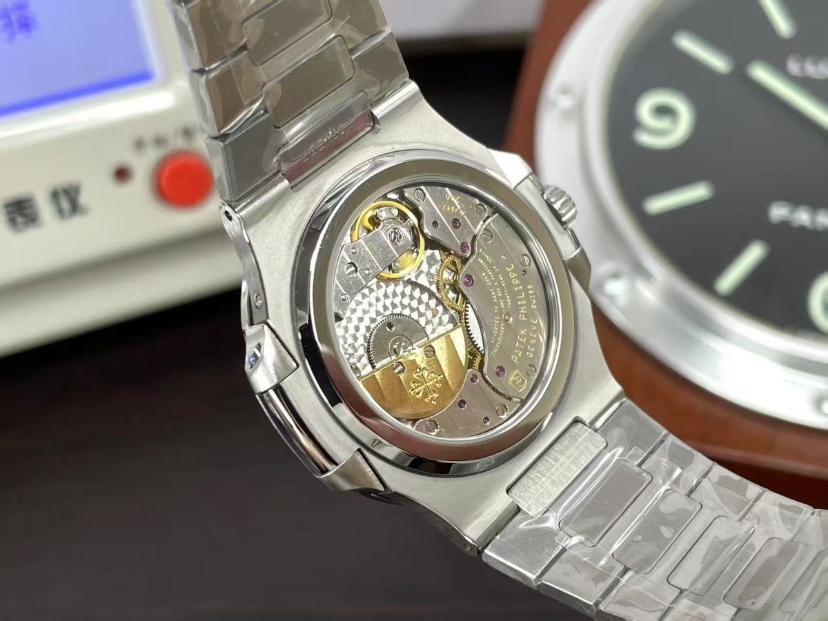 The Most High end 1:1 pp Nautilus Moon Phase 5712 with SW Dial