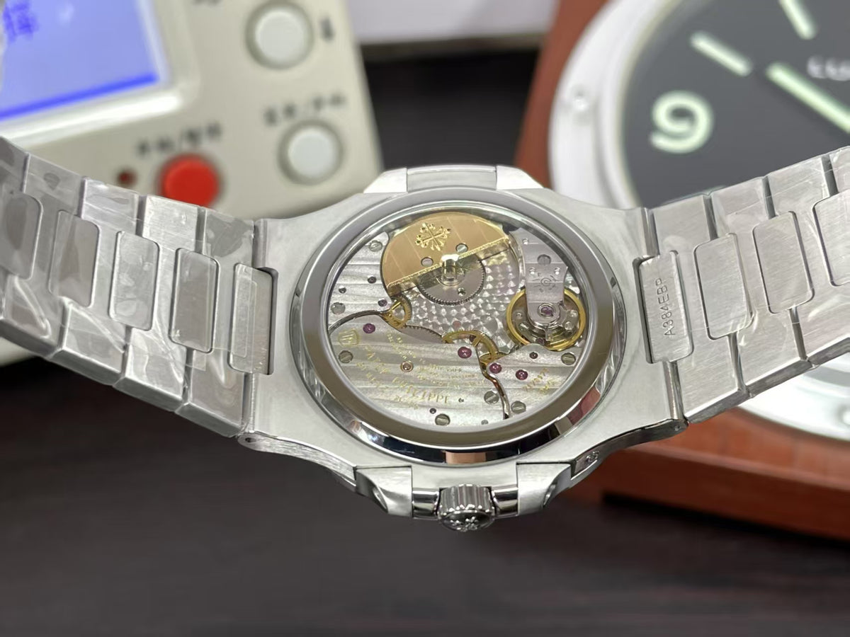 The Most High end 1:1 pp Nautilus Moon Phase 5712 with SW Dial