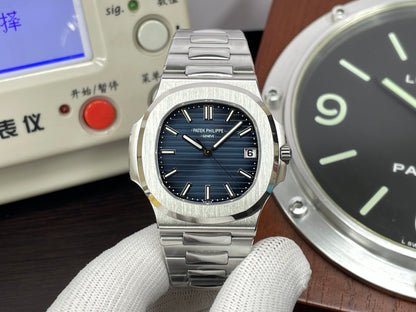 pp Nautilus 5811 Weighted Blue Dial 330 Movement
