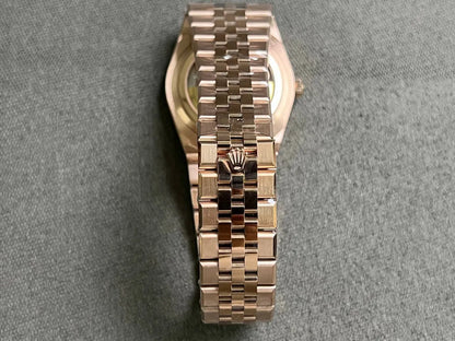 Rolex Land-Dweller 40 mm Everose gold (2025)