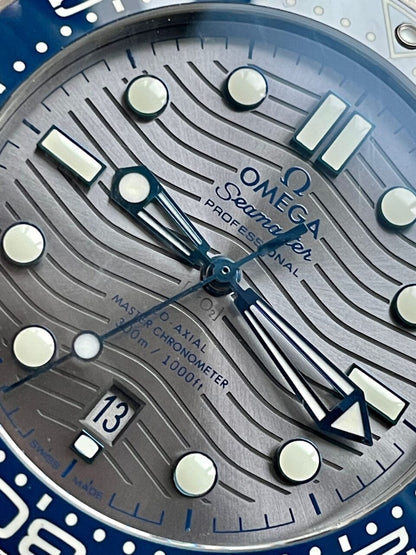 2018 Seamaster Diver 300M VSF 1:1 Best Edition Blue Ceramic Grey Dial on blue rubber strap Strap A8800