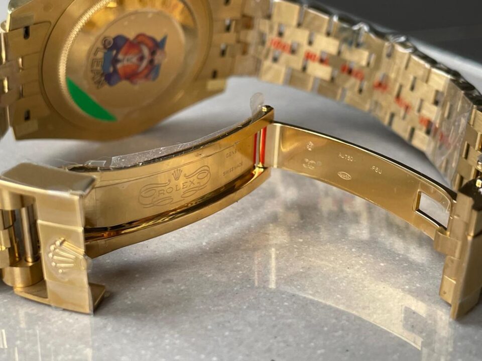 Clean Factory 1:1 Rolex GMT-Master II 126718 904L YG Black Dial Dots DD3285 CHS