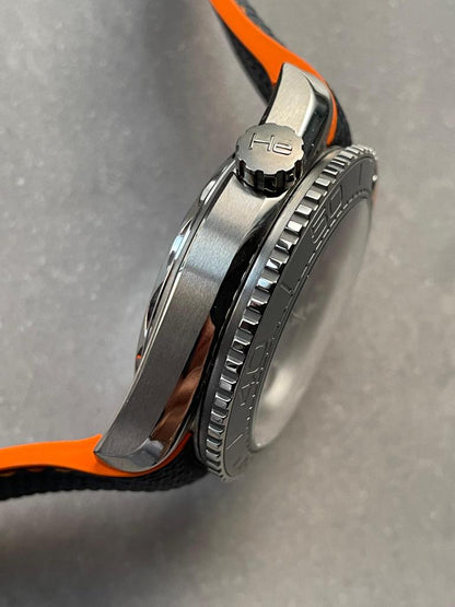 Seamaster Planet Ocean 600m Master Chronometer TI Grey Dial on Rubber Strap VSF A8900
