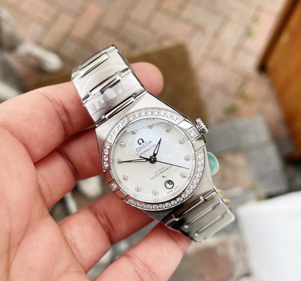 Constellation Co?Axial Master 29 mm Silver dial White dial on Diamond bezel