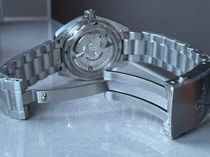 Planet Ocean Sea master 39.5mm White Real Ceramic VSF 1:1 Best Edition on SS strap A8906