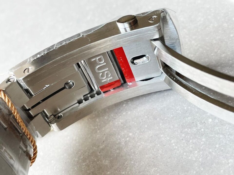2018 Seamaster Diver 300M SS VSF 1:1 Best Edition Bezel BLACK Dial on SS Bracelet A2824 decorated to CAL.8800