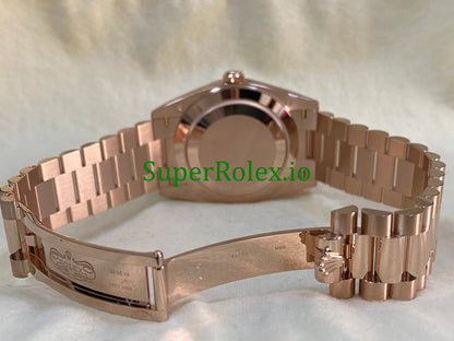 Rolex Day-Date 40MM  Everose Gold Ref.228235