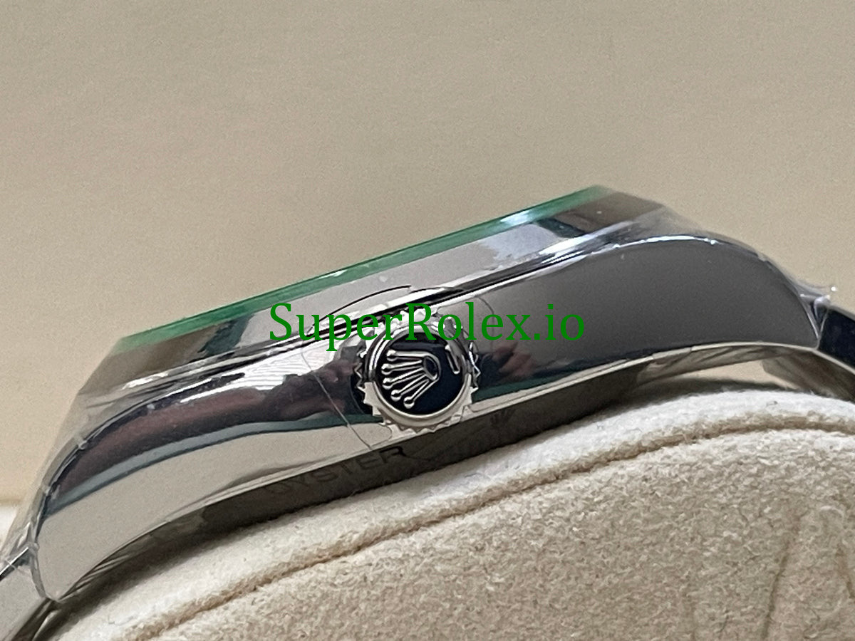 Rolex Milgauss 40MM Blue Dial  Ref.116400GV - Green Crystal